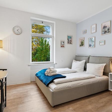 Vorstadtoase - 2 Personen - Eichwalde, Naehe Ber - Queensize-Bett, Netflix, Parken Eksteriør billede