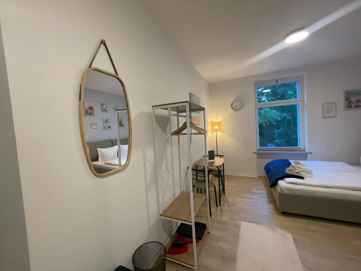 Vorstadtoase - 2 Personen - Eichwalde, Naehe Ber - Queensize-Bett, Netflix, Parken Eksteriør billede