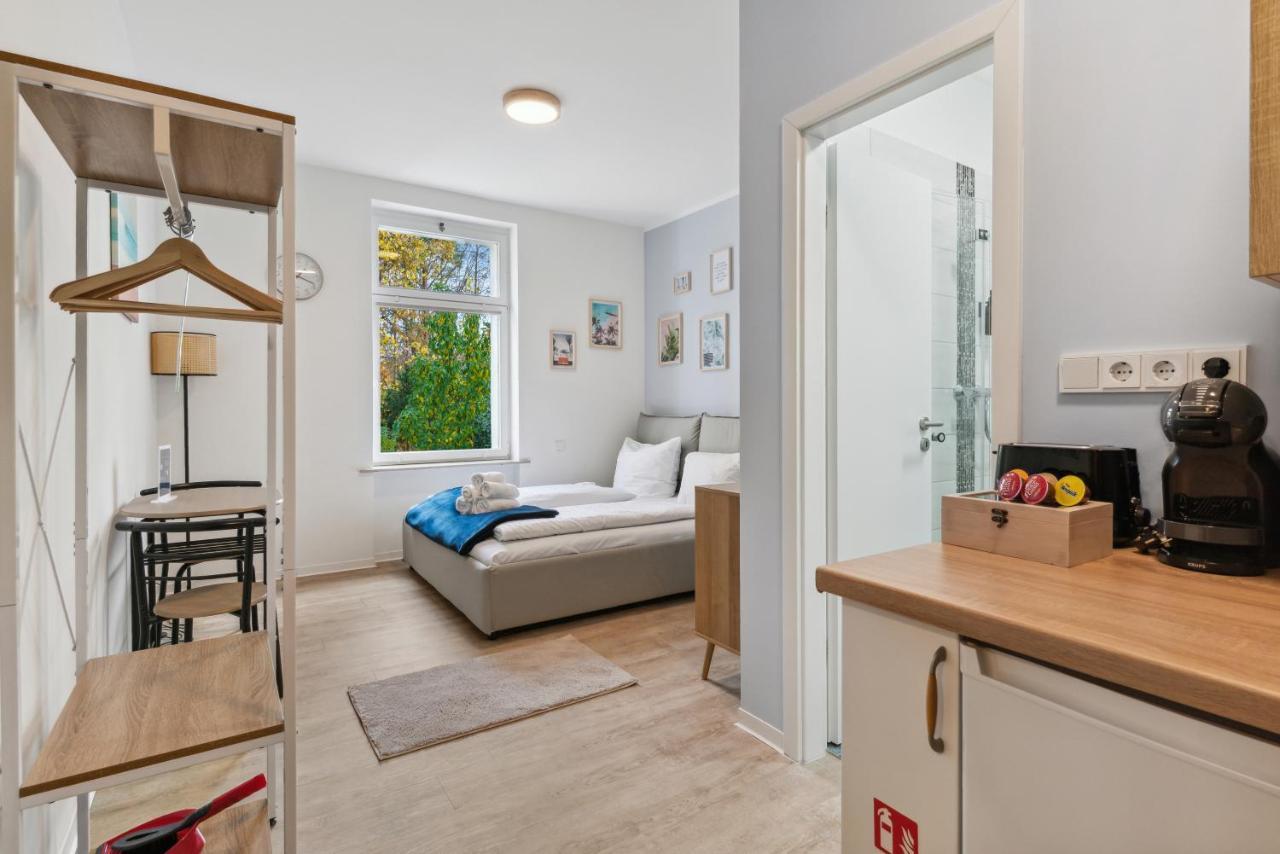 Vorstadtoase - 2 Personen - Eichwalde, Naehe Ber - Queensize-Bett, Netflix, Parken Eksteriør billede